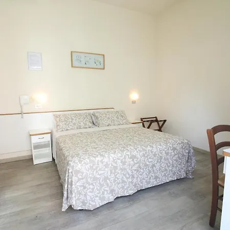 Miriam Hotell Rimini