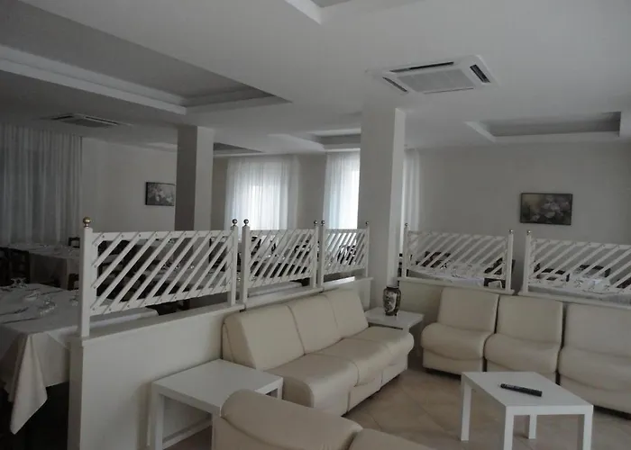 Miriam 3* רימיני